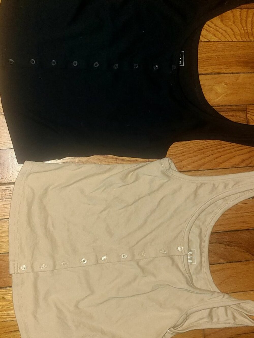 2 Gap tank tops with buttons sz Medium ; Black , Tan